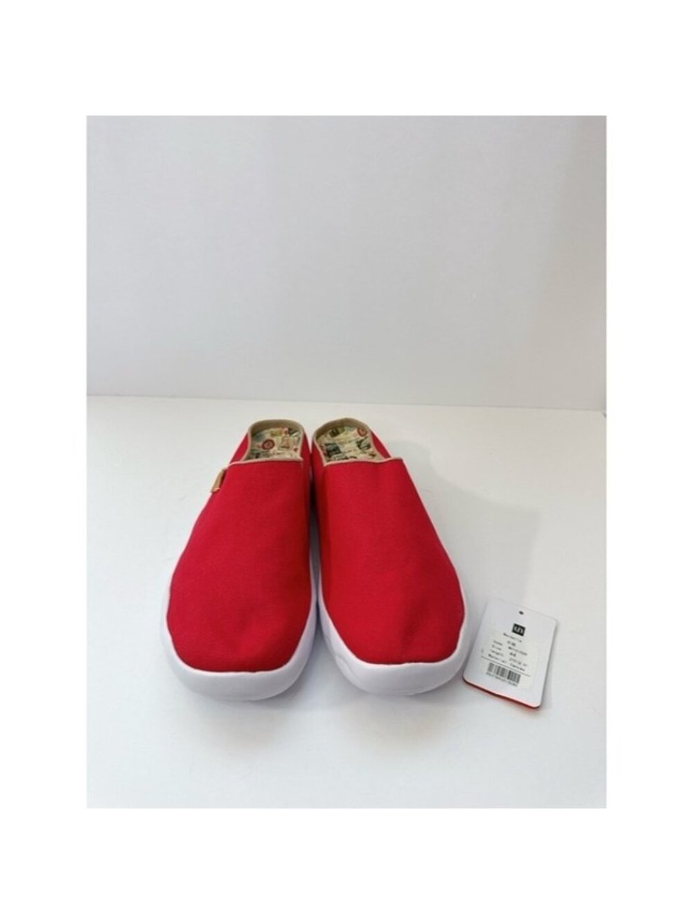 Men’s Size 10 UIN Red Mule Slip-On Shoes Men Canvas Casual Travel Flats